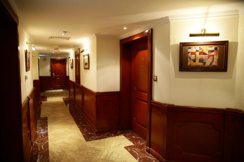 Bahrain Carlton Hotel Manama Exteriör bild